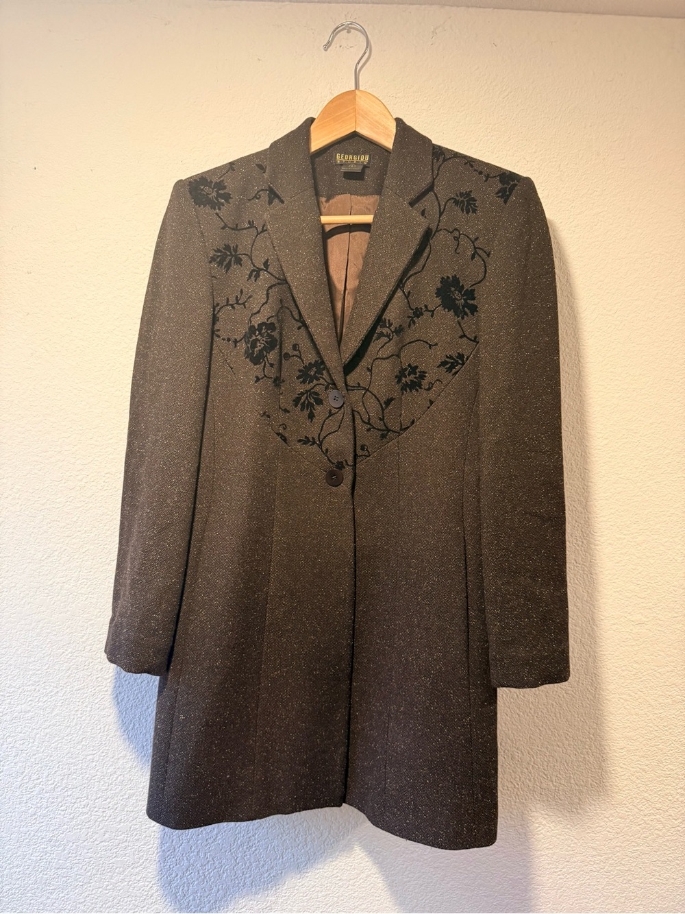 GEORGIOU VINTAGE Womens Long Cut Blazer Coat w/Velvet Appliqué Floral Design